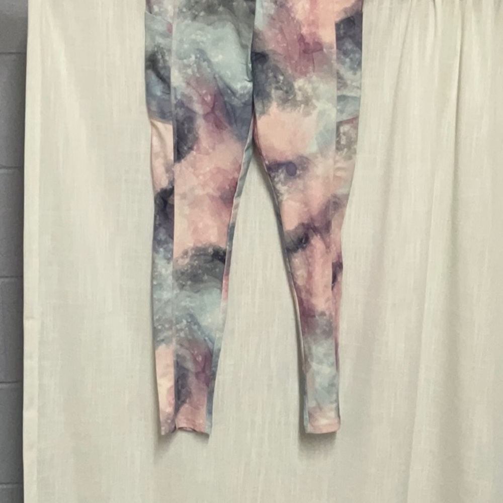 Size large leggings youth